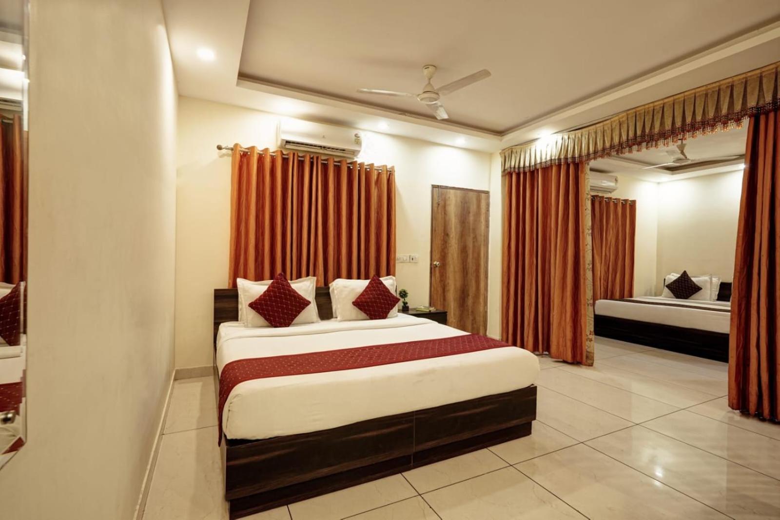 Iby Plaza Near Igi Airport 4* New Delhi